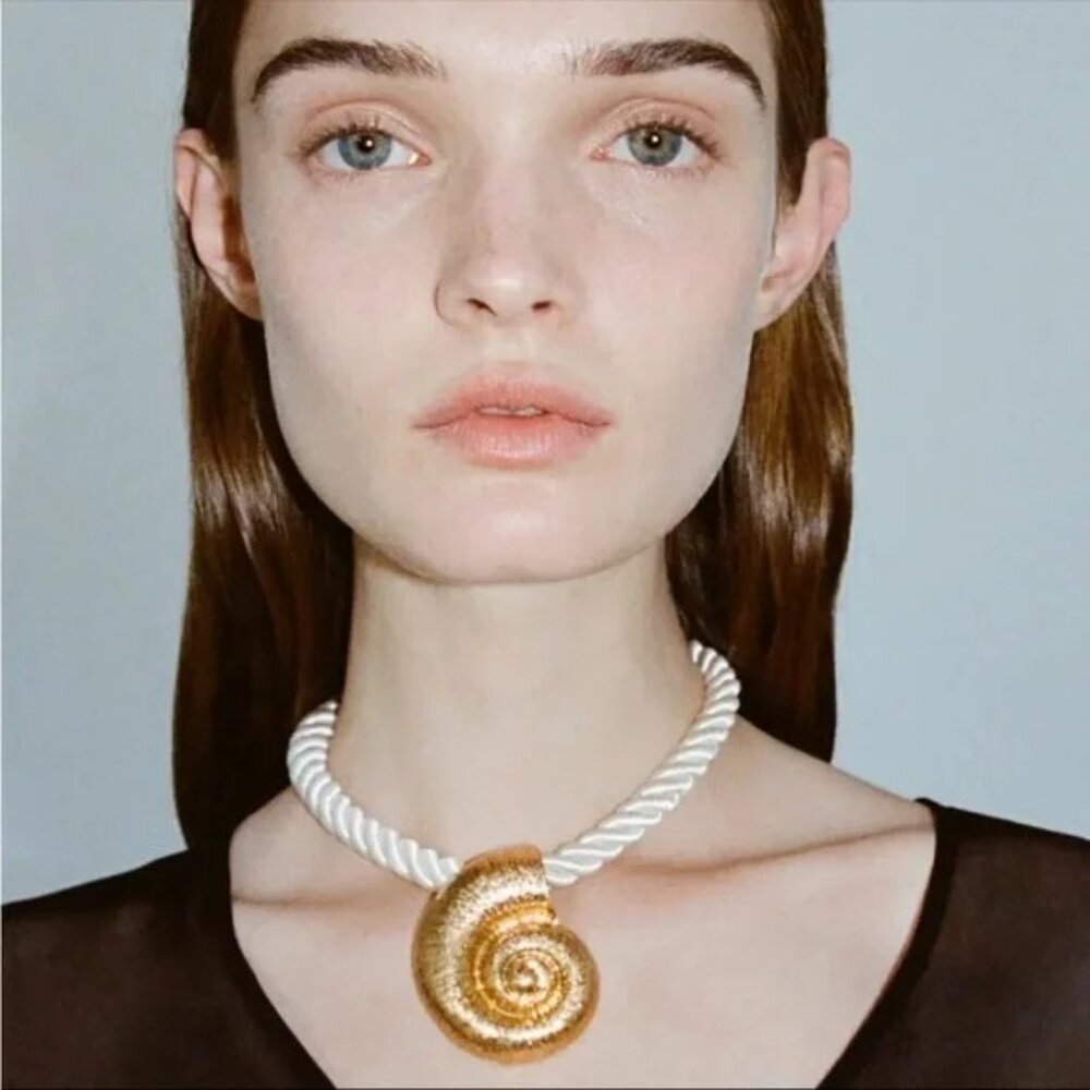 Gold Snail Shell Rope Necklace - Picture 5 of 5